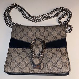 Gucci Dionysus GG Supreme Mini Bag